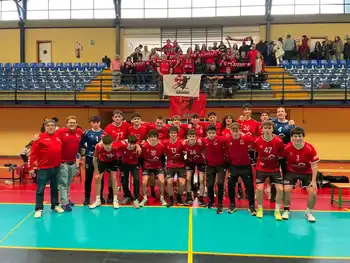 Los jugadores del Aislamientos tras el encuentro.