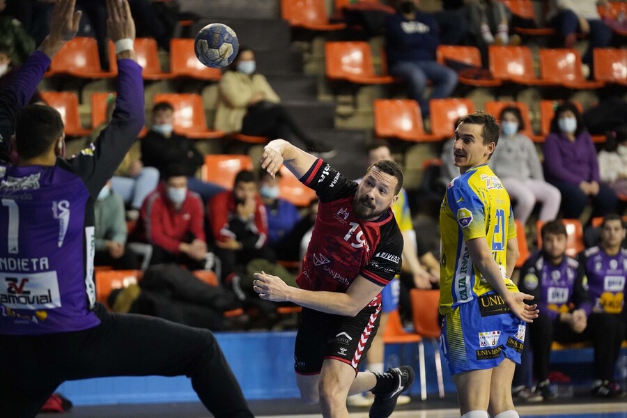 Andrés Alonso renueva con el UBU San Pablo