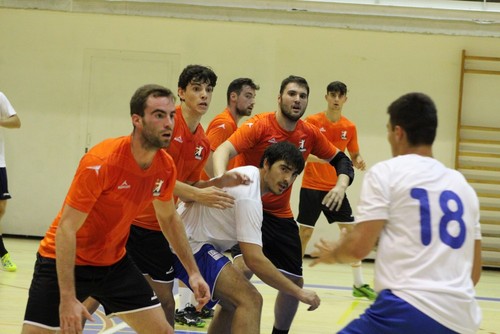 Amplia victoria del Balonmano Burgos en Pamplona