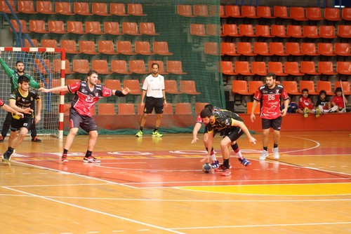 Trabajada victoria del Balonmano Burgos en casa
