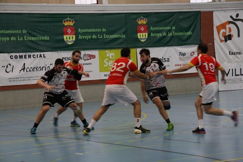 Destacada potencia goleadora del UBU San Pablo en su victoria contra el Gerovida BM Arroyo