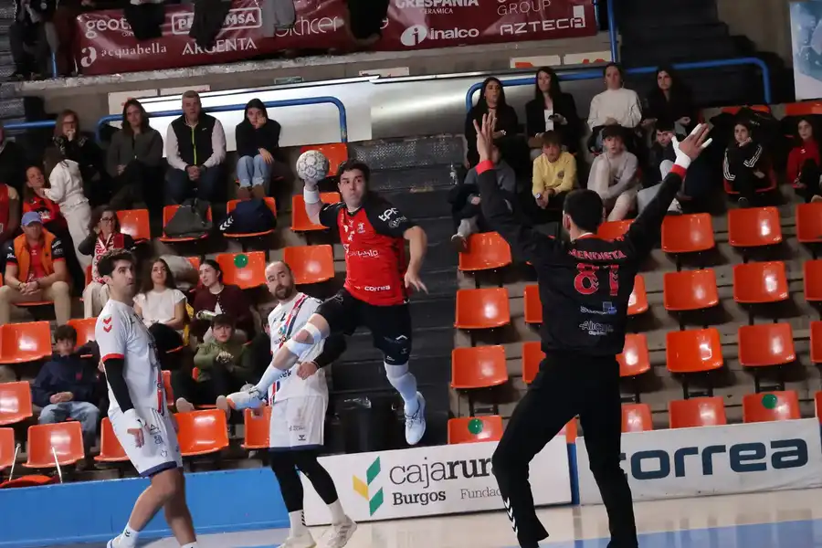 El Plantío examina al nuevo UBU San Pablo Burgos 2031 de Dani Gordo