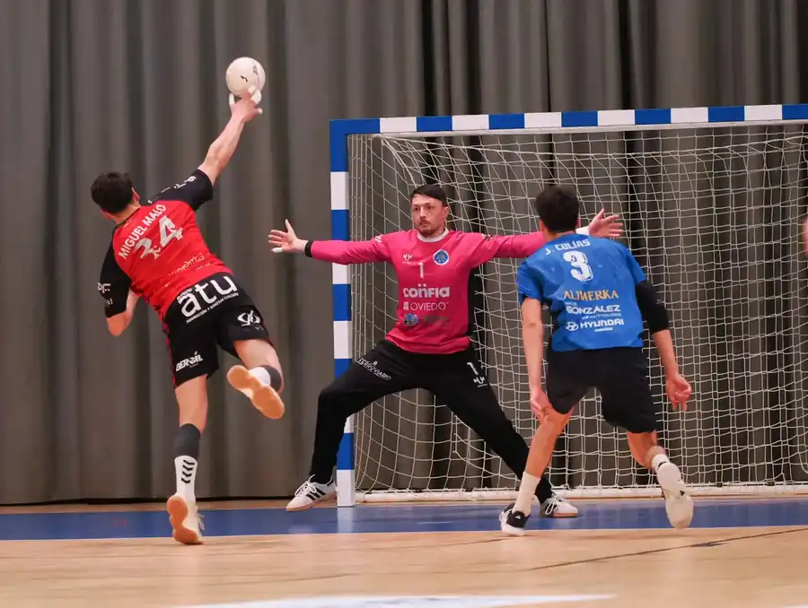 Carácter y portería para asaltar Vallobín (24-30)