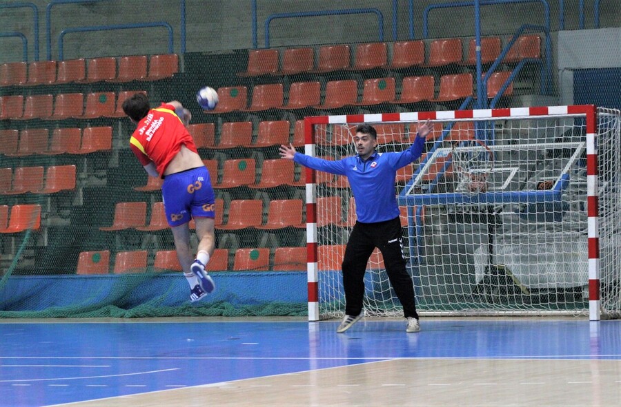 El UBU San Pablo afronta un duelo vital en Alicante
