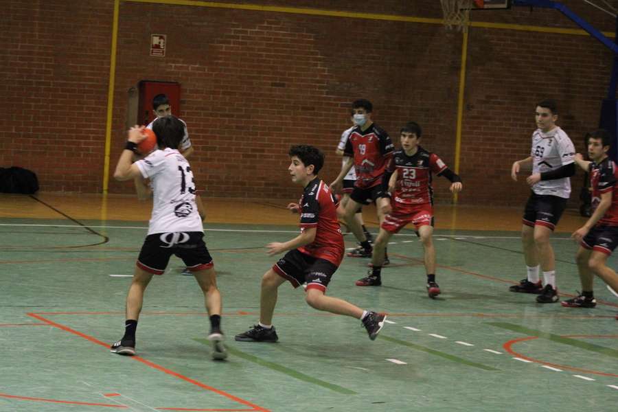 CADETE: Frioes XXI 18-38 Temiño Pérez