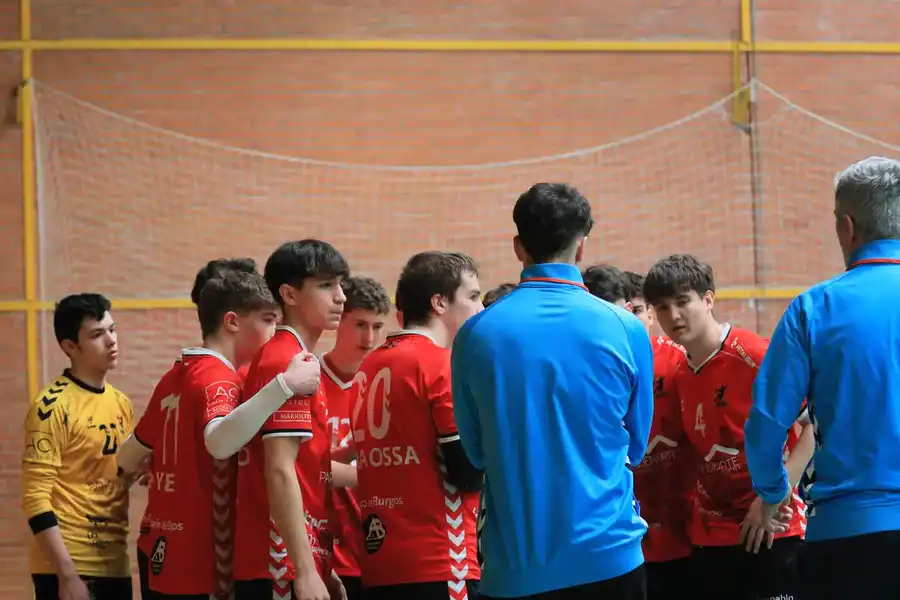 El Temiño Pérez arranca el Intersector con un empate de alto voltaje
