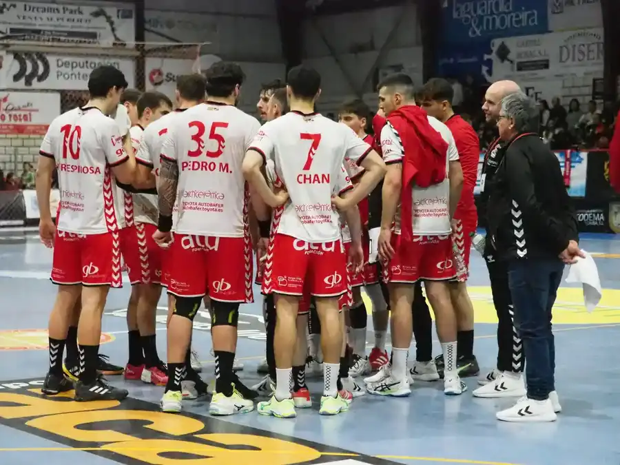 El UBU San Pablo Bm. Burgos brilla con carácter y triunfa en Pontevedra (27-28)
