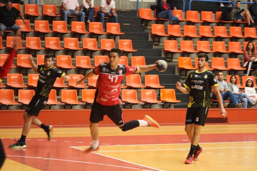 El Balonmano Burgos quiere mantener la racha
