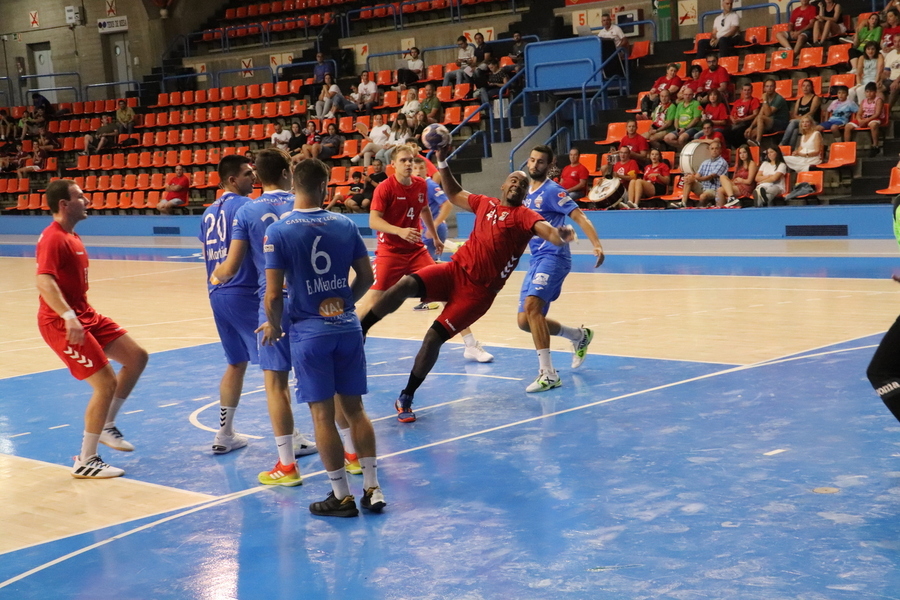UBU San Pablo Burgos comienza la liga este domingo contra Amenabar Zarautz Z.K.E en El Plantío